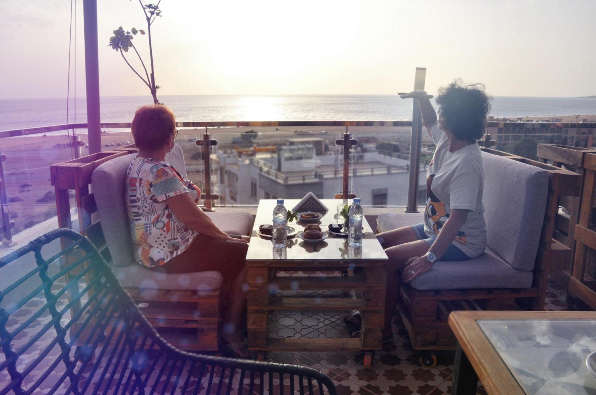 Blue Wave Lodge Agadir n'Ait Sa Esterno foto